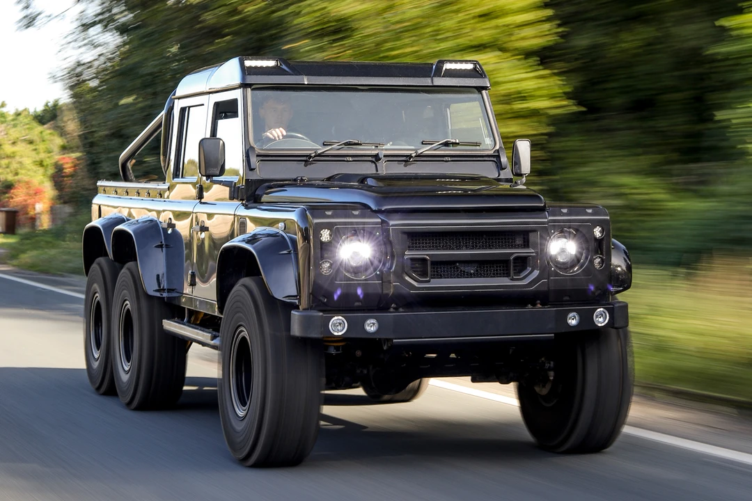 2012 Land Rover Defender 110 - Image 2 of 31