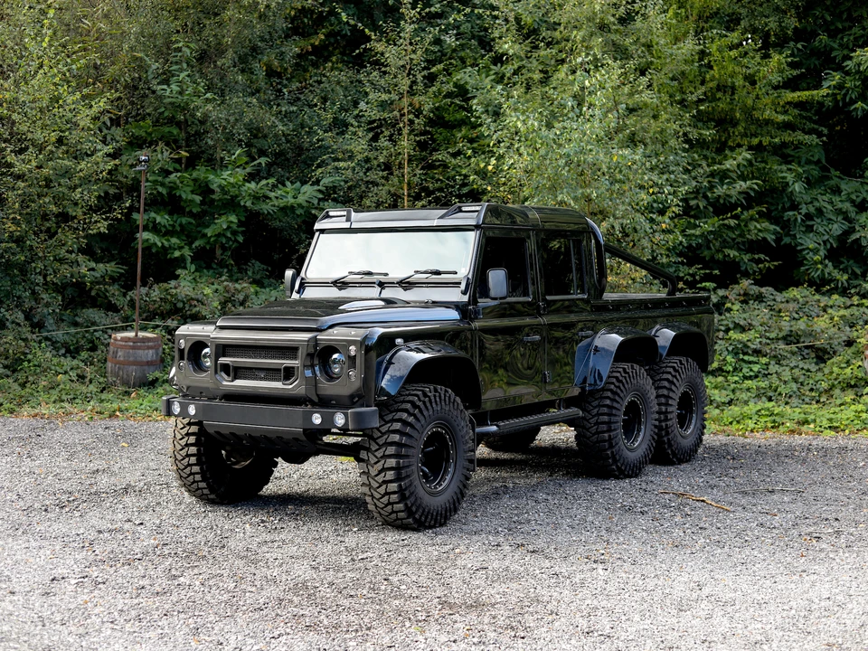 2012 Land Rover Defender 110 - Image 4 of 31