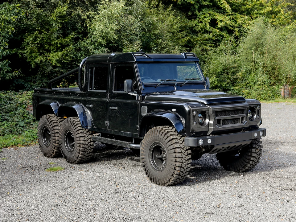 2012 Land Rover Defender 110 - Image 10 of 31