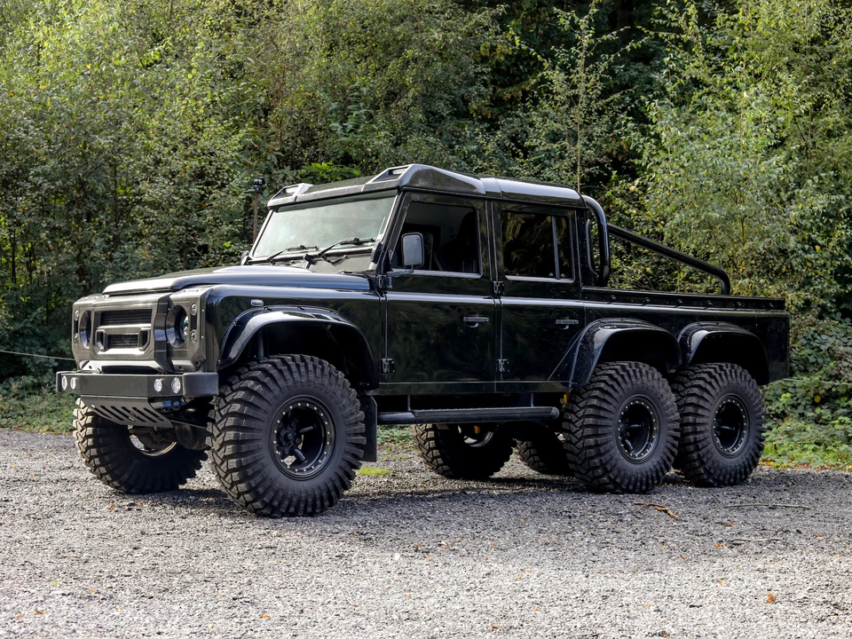 2012 Land Rover Defender 110 - Image 12 of 31