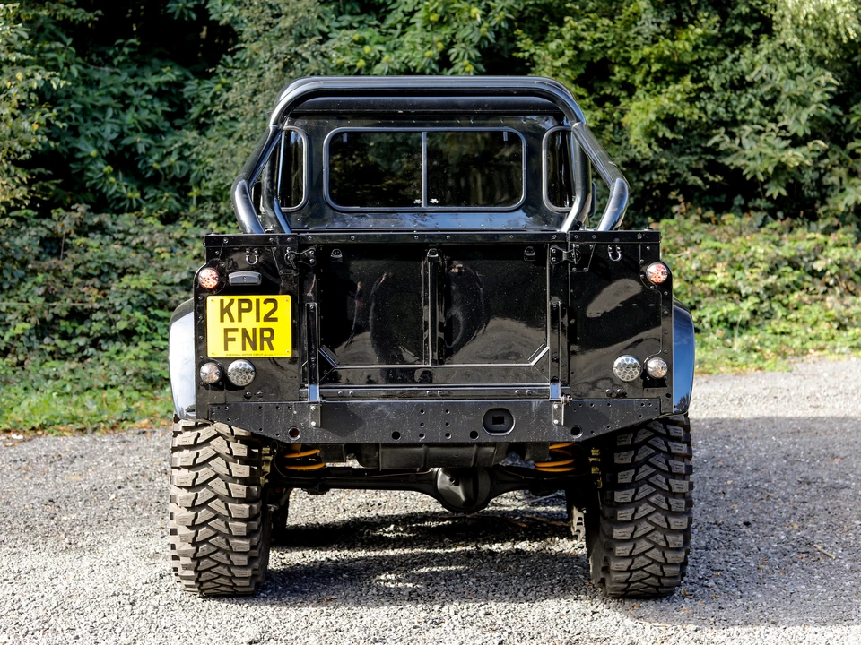 2012 Land Rover Defender 110 - Image 7 of 31