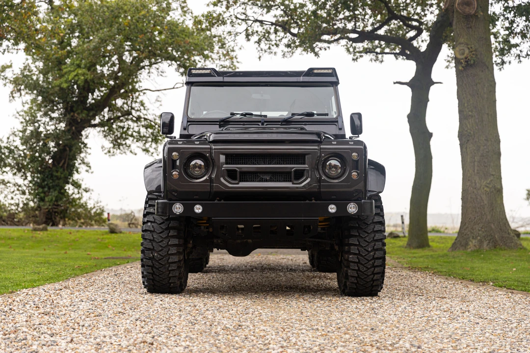 2012 Land Rover Defender 110 - Image 17 of 31