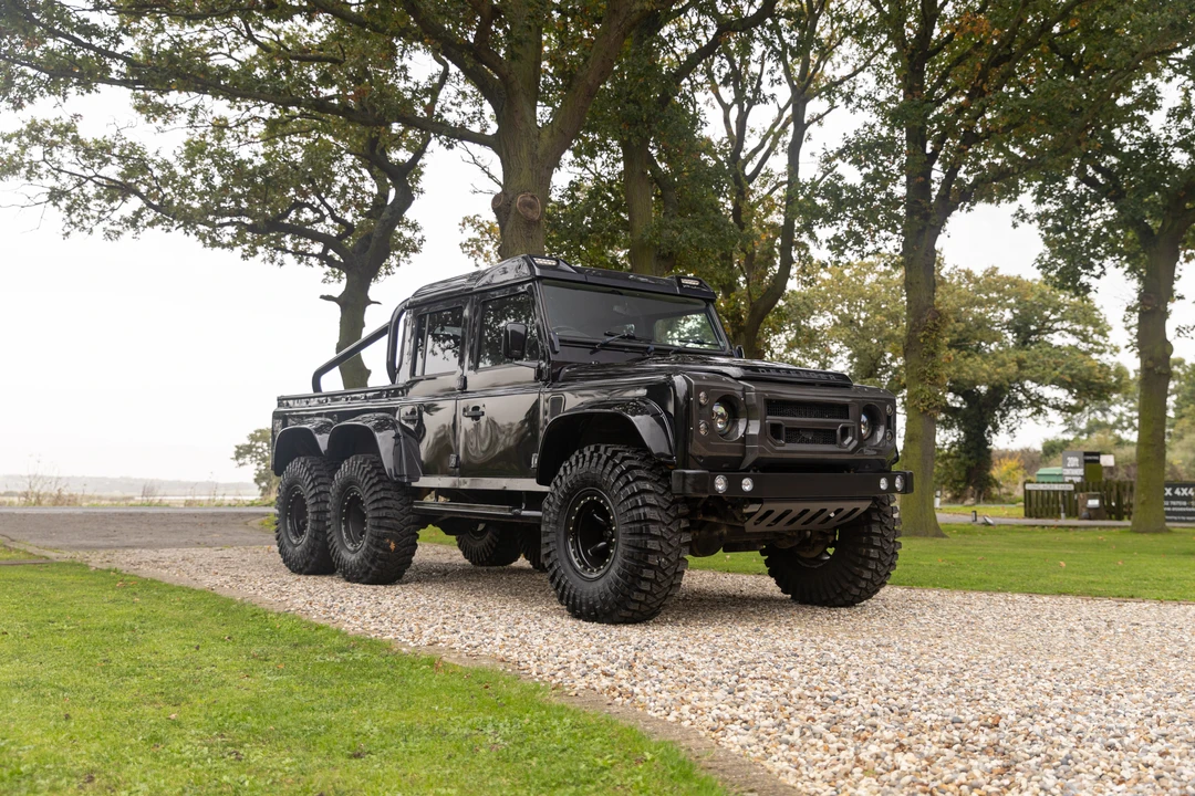 2012 Land Rover Defender 110 - Image 3 of 31