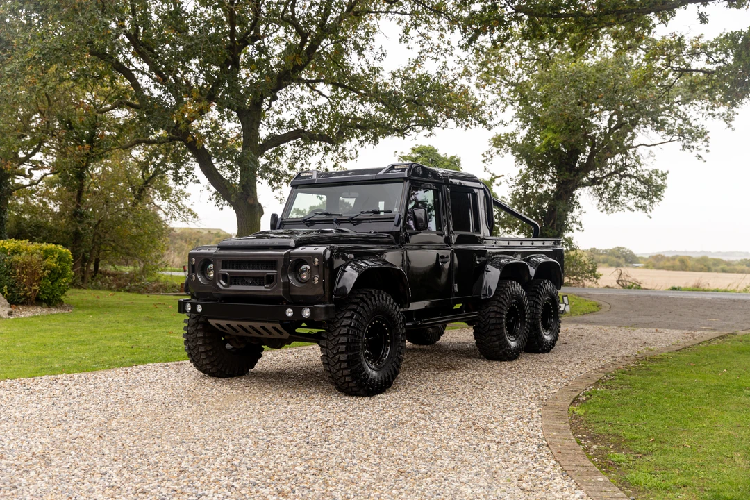 2012 Land Rover Defender 110 - Image 9 of 31
