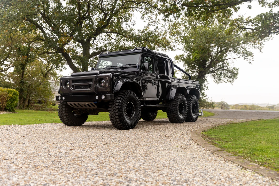 2012 Land Rover Defender 110 - Image 19 of 31