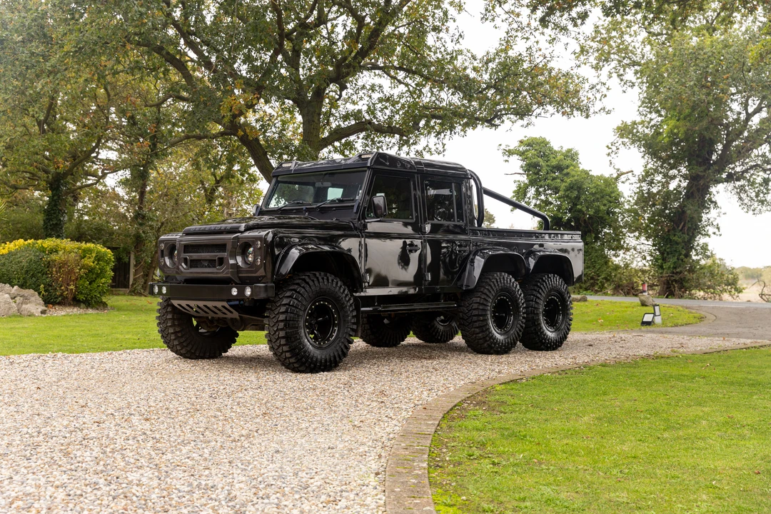 2012 Land Rover Defender 110 - Image 16 of 31