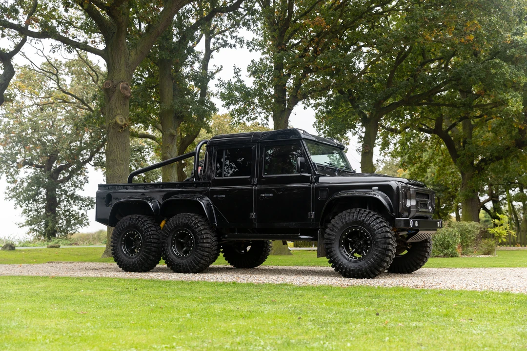 2012 Land Rover Defender 110 - Image 29 of 31
