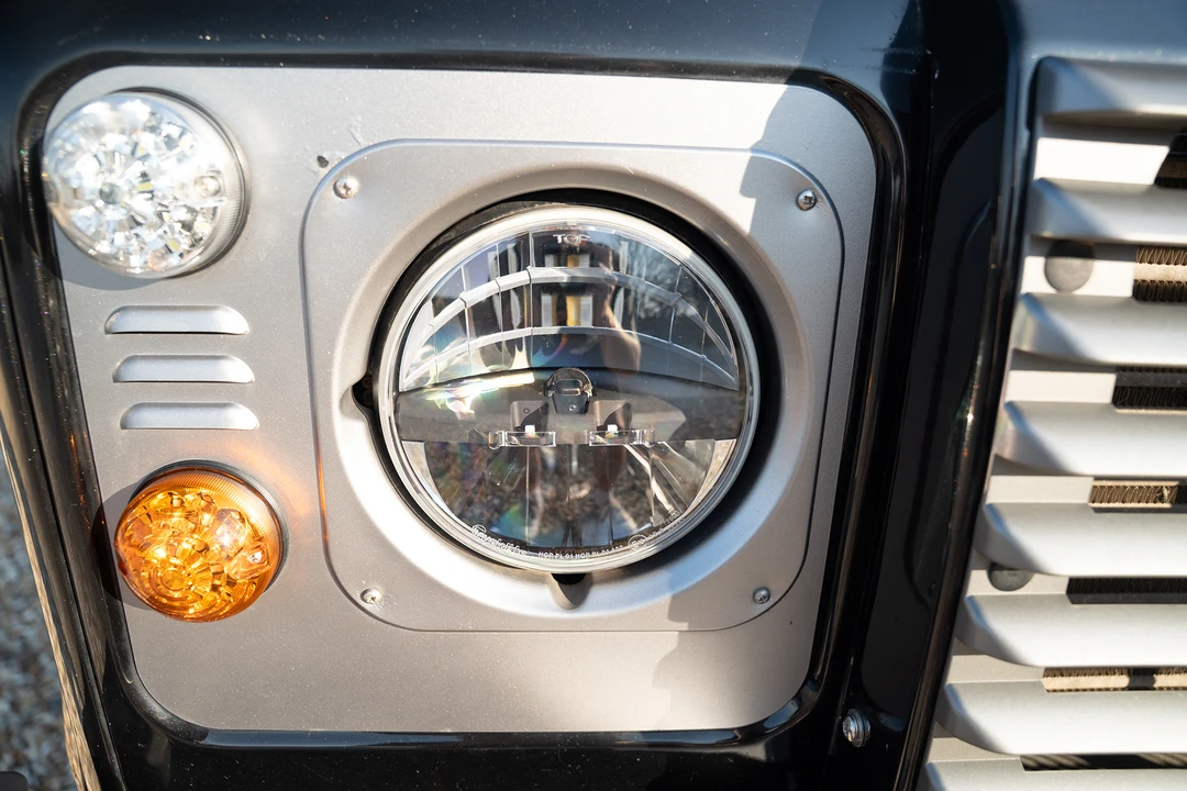 2012 Land Rover Defender 110 - Image 14 of 31