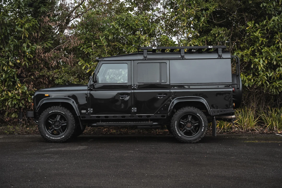2012 Land Rover Defender 110 - Image 8 of 31