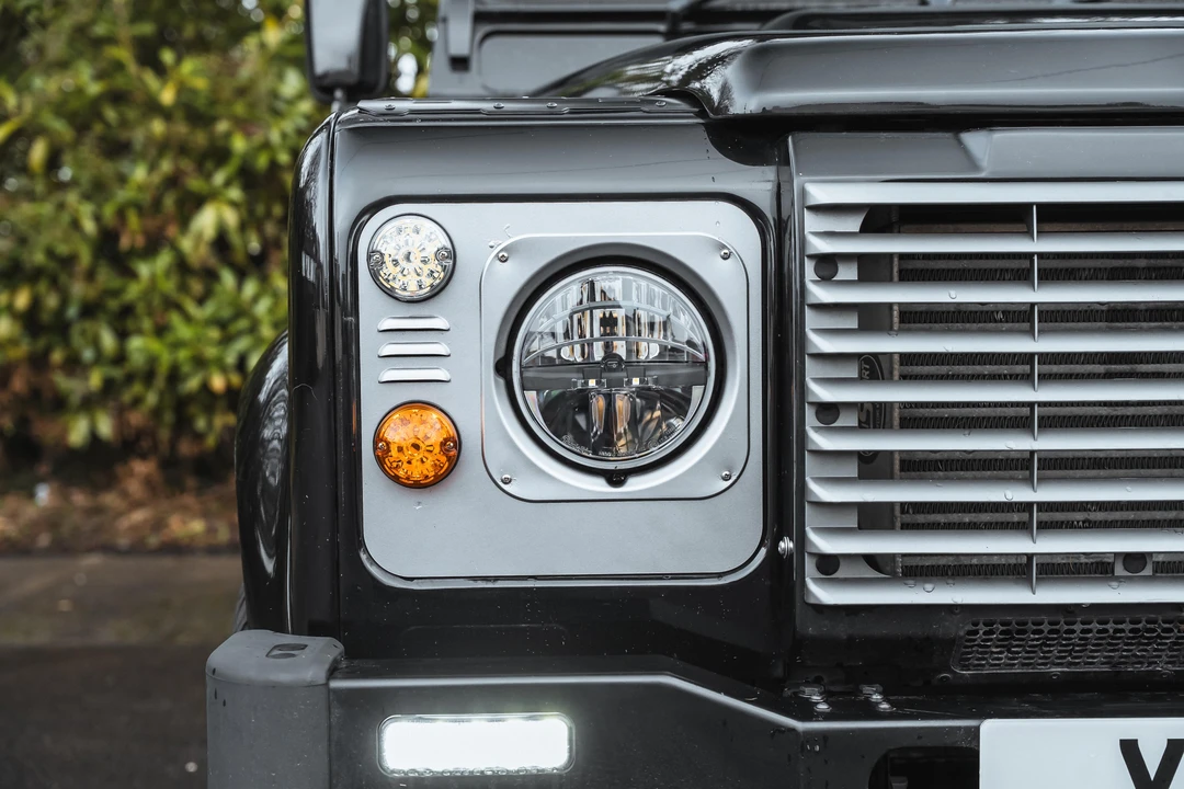 2012 Land Rover Defender 110 - Image 25 of 31