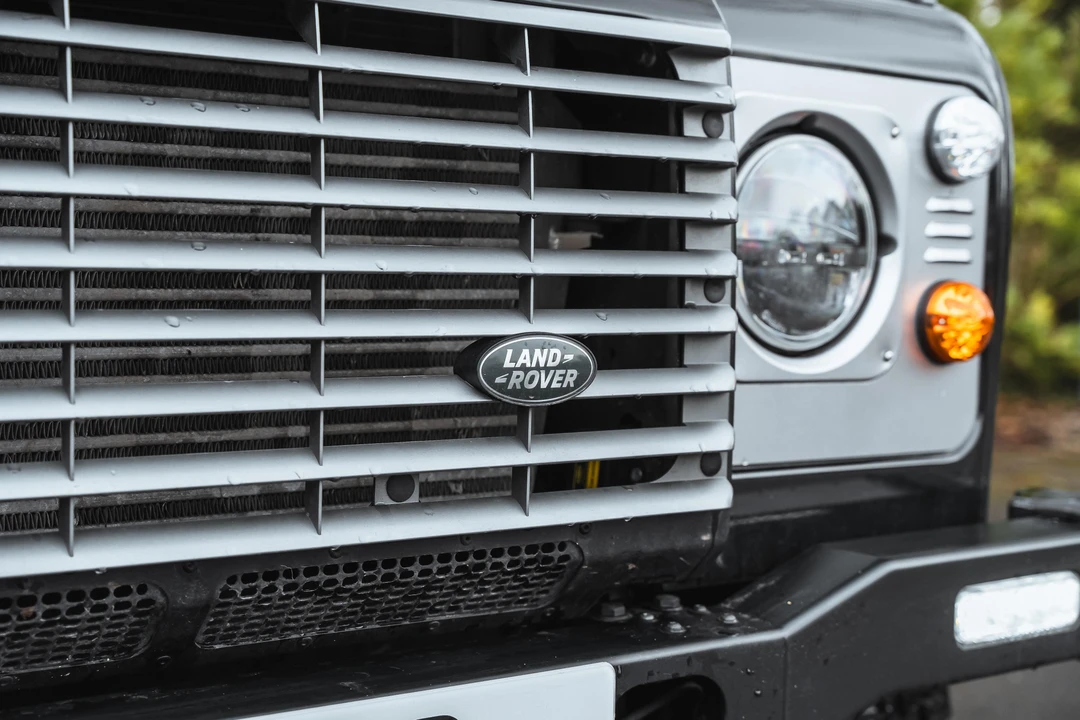 2012 Land Rover Defender 110 - Image 23 of 31