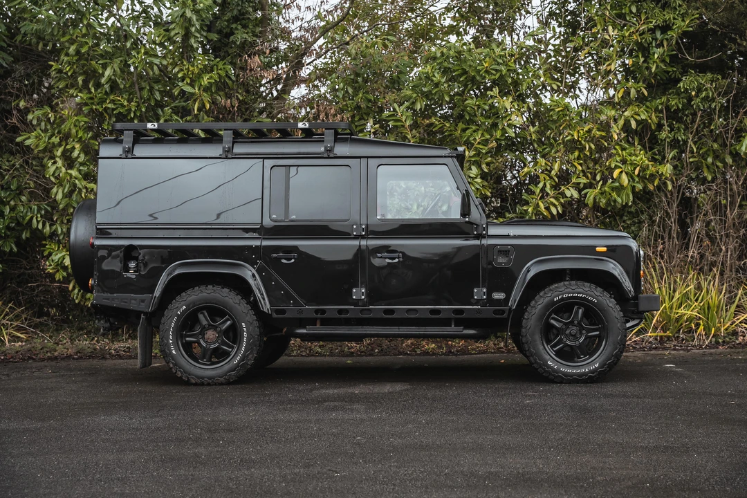 2012 Land Rover Defender 110 - Image 12 of 31