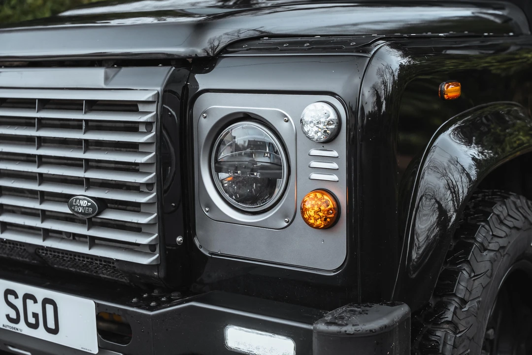 2012 Land Rover Defender 110 - Image 24 of 31