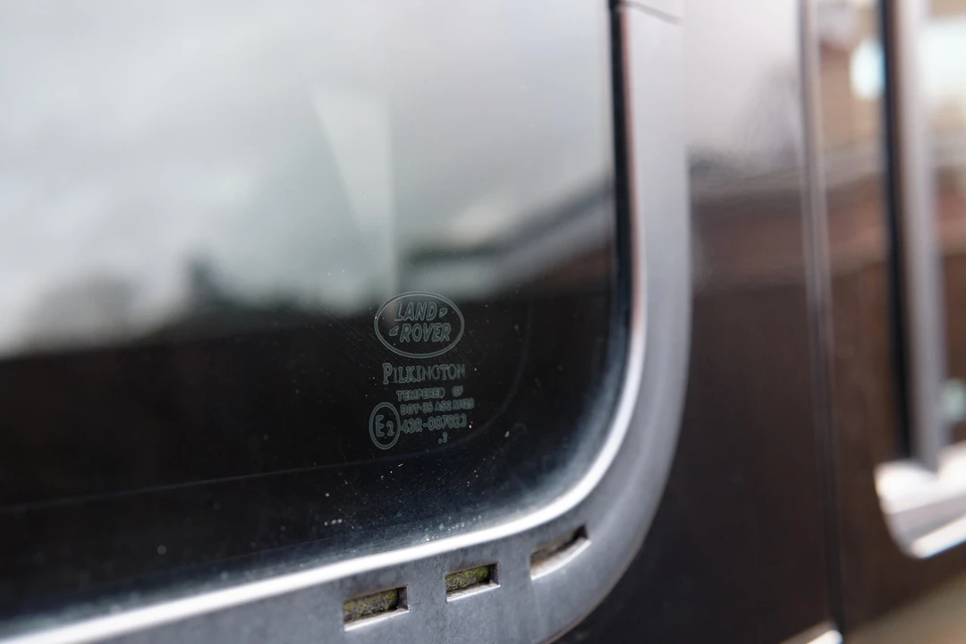 2012 Land Rover Defender 110 - Image 23 of 31