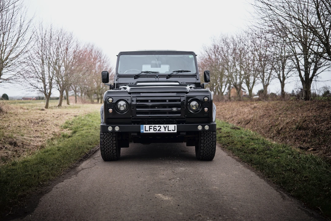 2012 Land Rover Defender 110 - Image 3 of 31