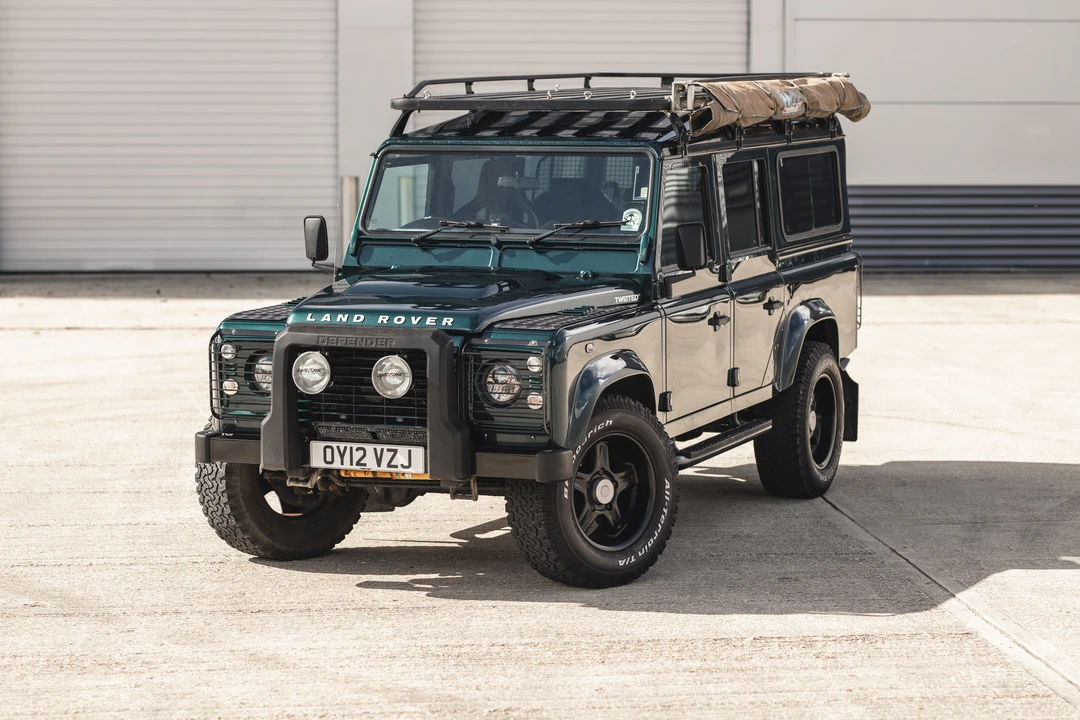 2012 Land Rover Defender 110 - Image 12 of 31