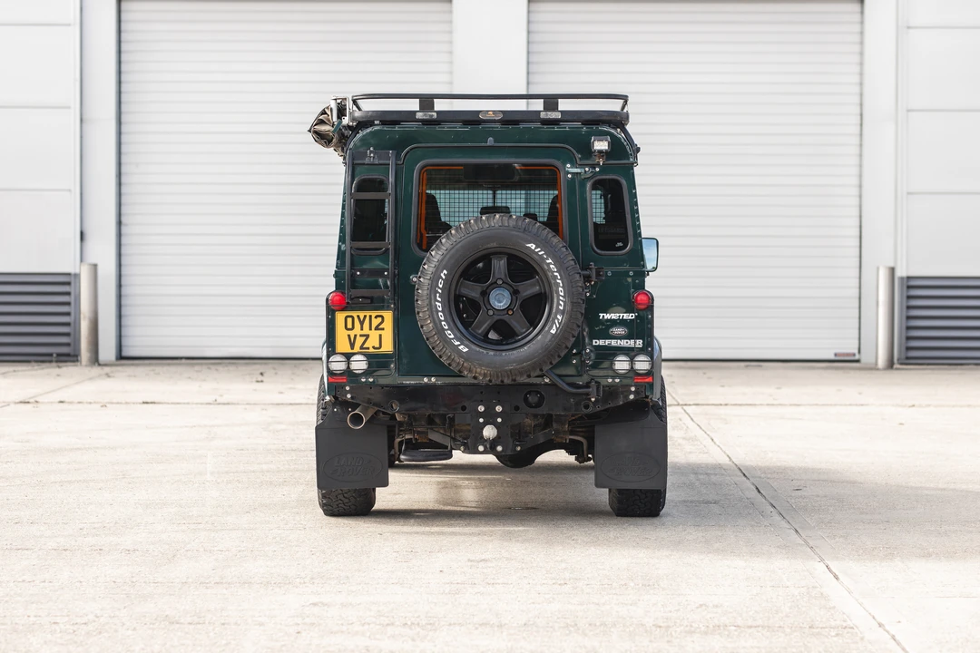 2012 Land Rover Defender 110 - Image 7 of 31