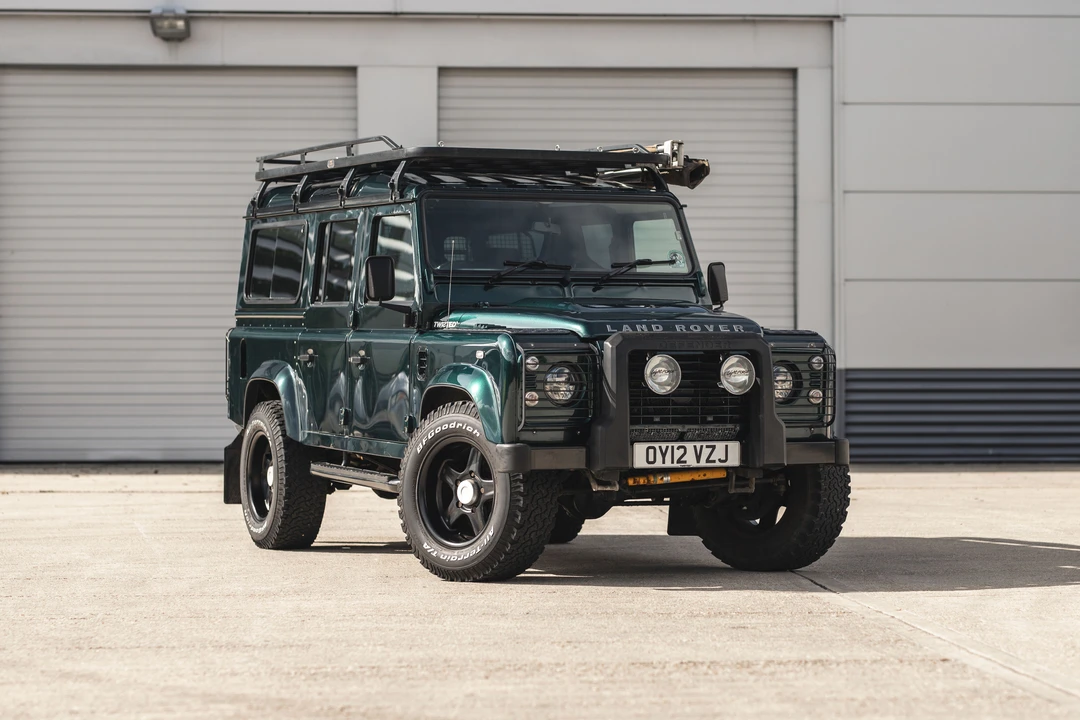 2012 Land Rover Defender 110 - Image 10 of 31