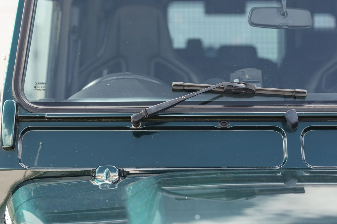 2012 Land Rover Defender 110 - Image 22 of 31