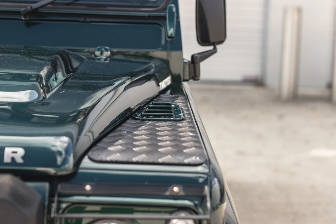 2012 Land Rover Defender 110 - Image 27 of 31