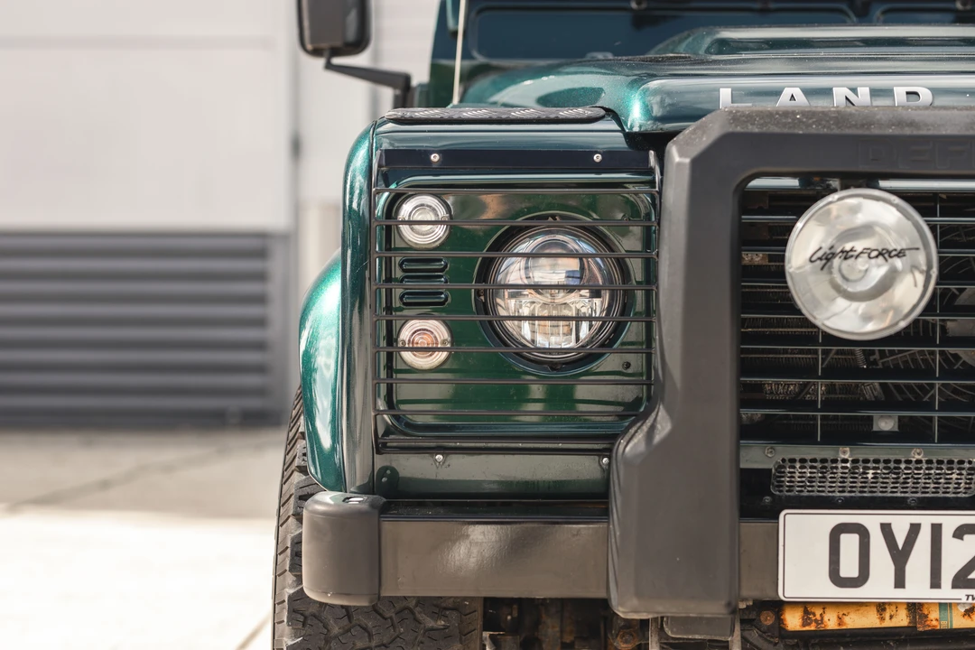 2012 Land Rover Defender 110 - Image 29 of 31