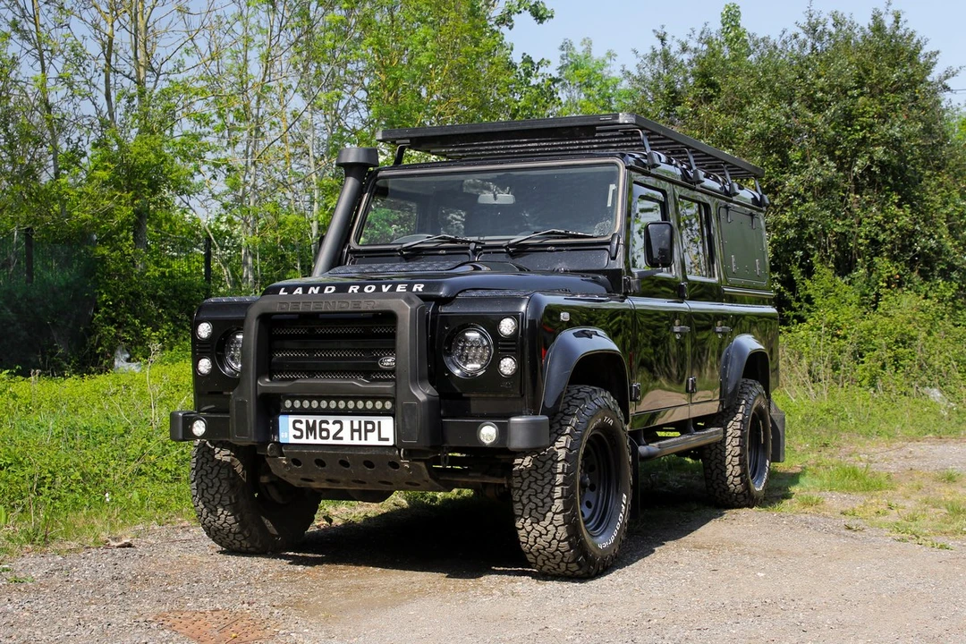 2012 Land Rover Defender 110 - Image 7 of 30