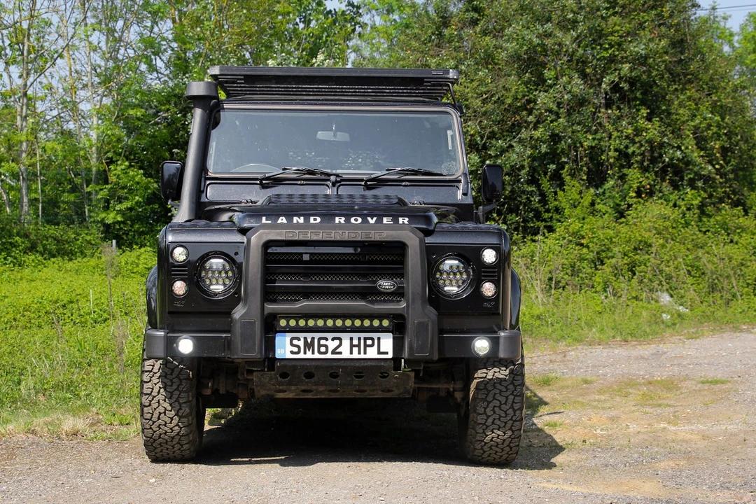2012 Land Rover Defender 110 - Image 11 of 30