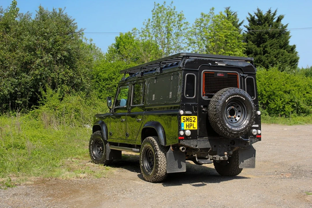 2012 Land Rover Defender 110 - Image 18 of 30