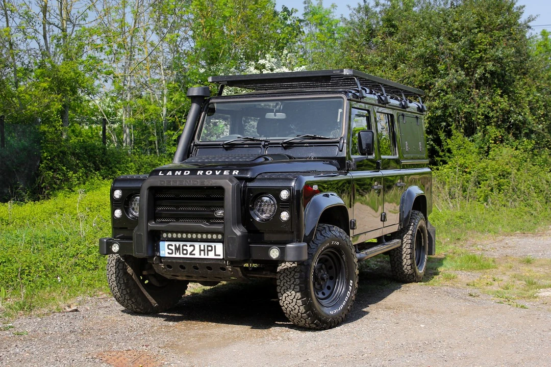 2012 Land Rover Defender 110 - Image 5 of 30