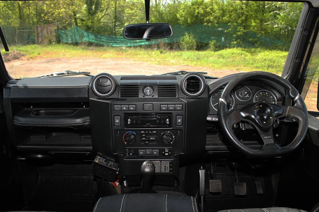 2012 Land Rover Defender 110 - Image 29 of 30