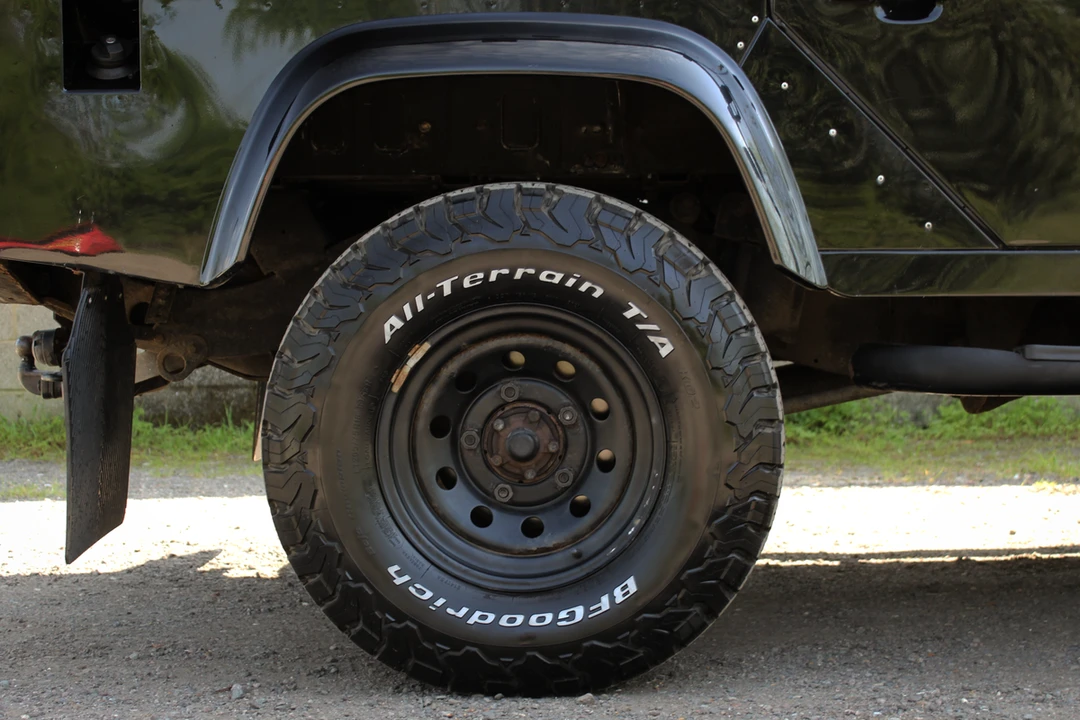 2012 Land Rover Defender 110 - Image 25 of 30