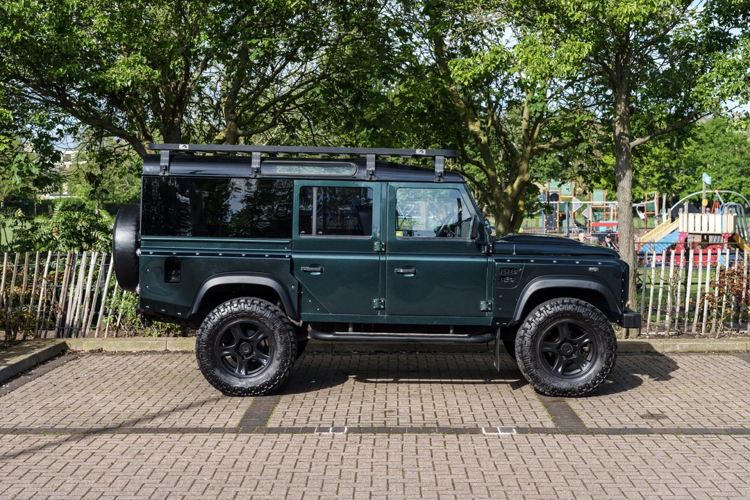 2012 Land Rover Defender 110 - Image 4 of 31