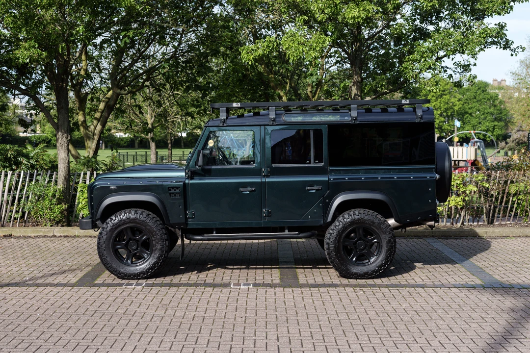 2012 Land Rover Defender 110 - Image 8 of 31