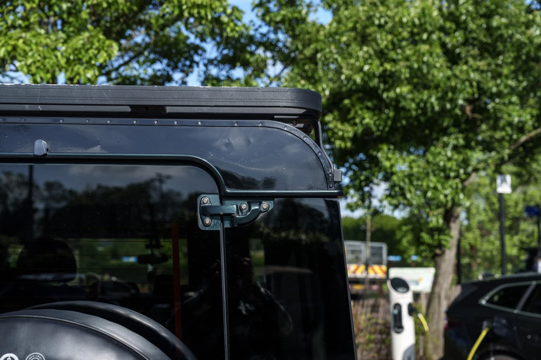 2012 Land Rover Defender 110 - Image 28 of 31