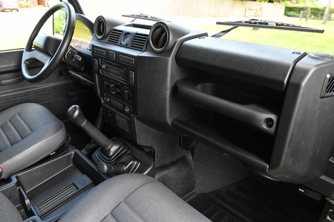 2012 Land Rover Defender 130 - Image 10 of 31
