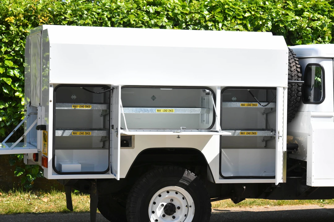 2012 Land Rover Defender 130 - Image 7 of 31