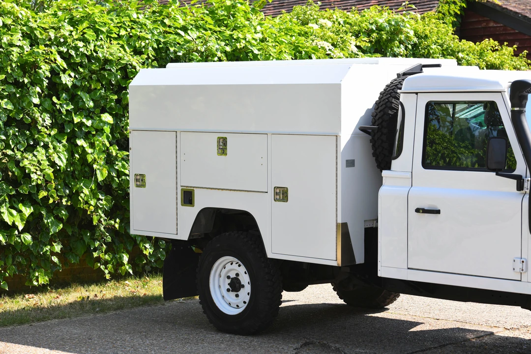 2012 Land Rover Defender 130 - Image 27 of 31