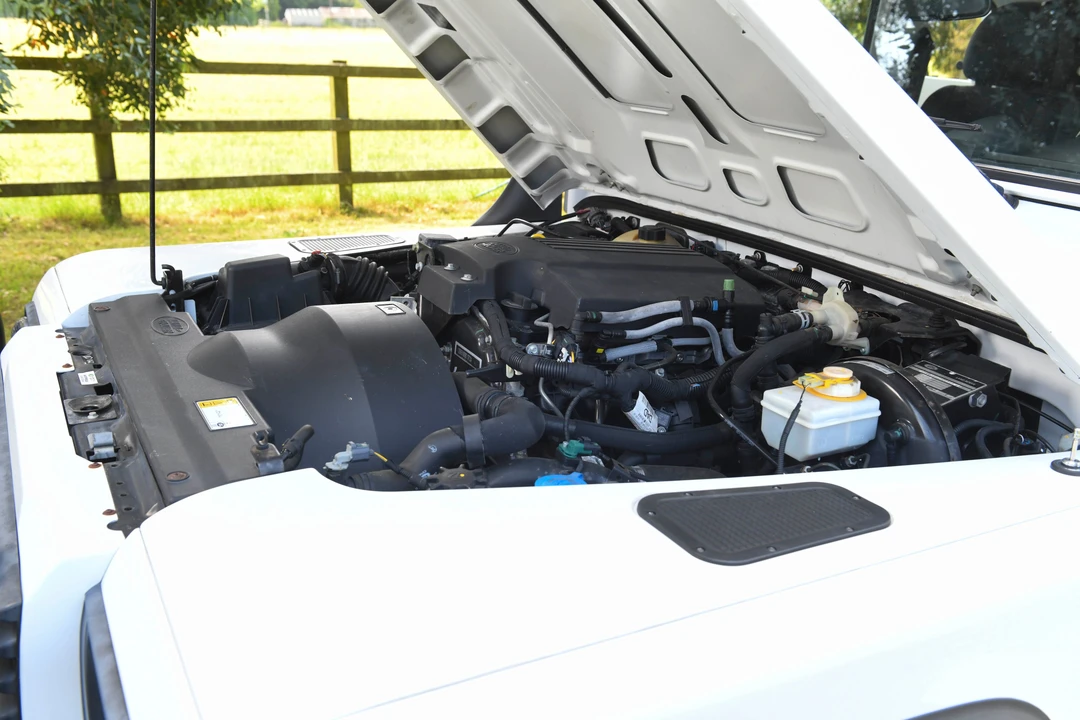 2012 Land Rover Defender 130 - Image 19 of 31