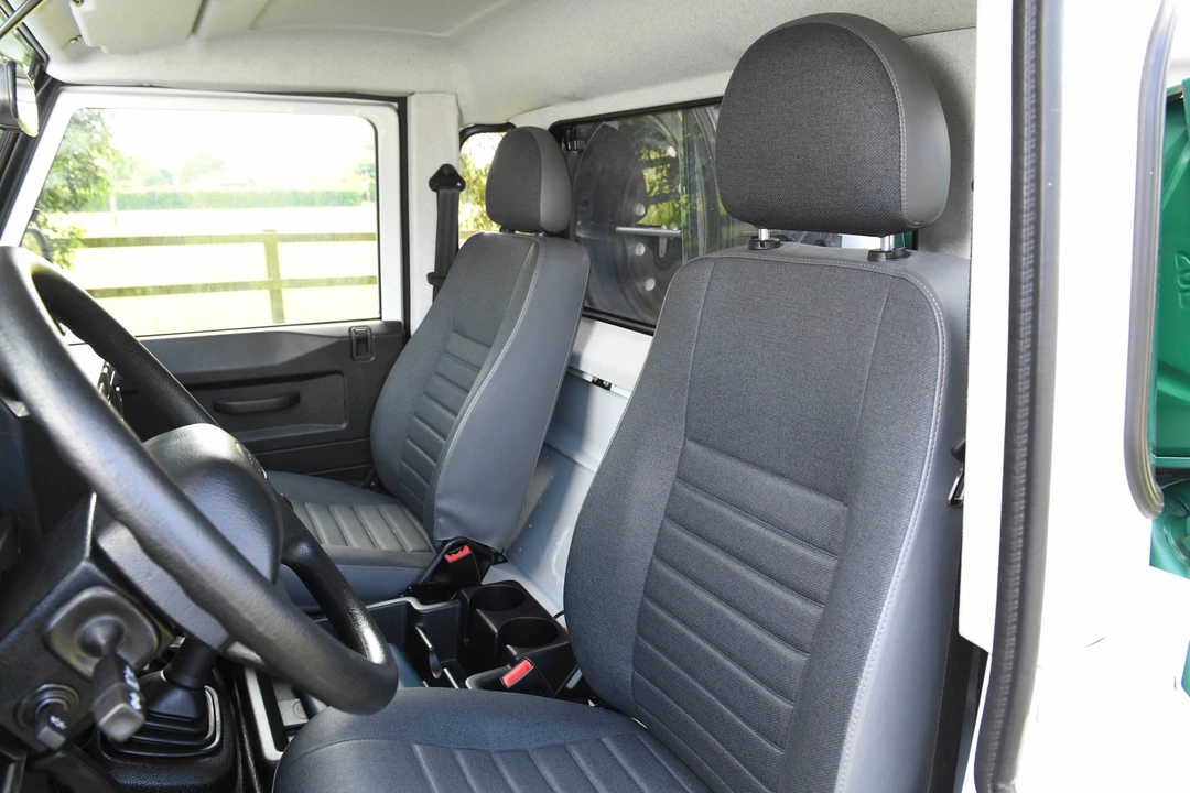 2012 Land Rover Defender 130 - Image 16 of 31