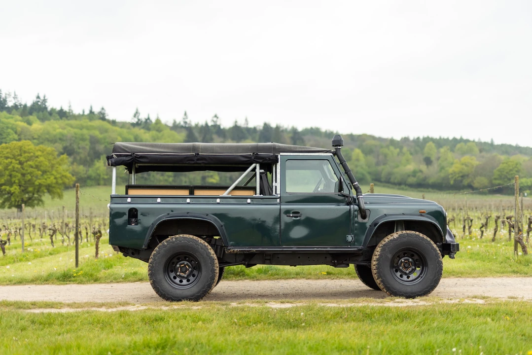 2012 Land Rover Defender 110 - Image 8 of 30