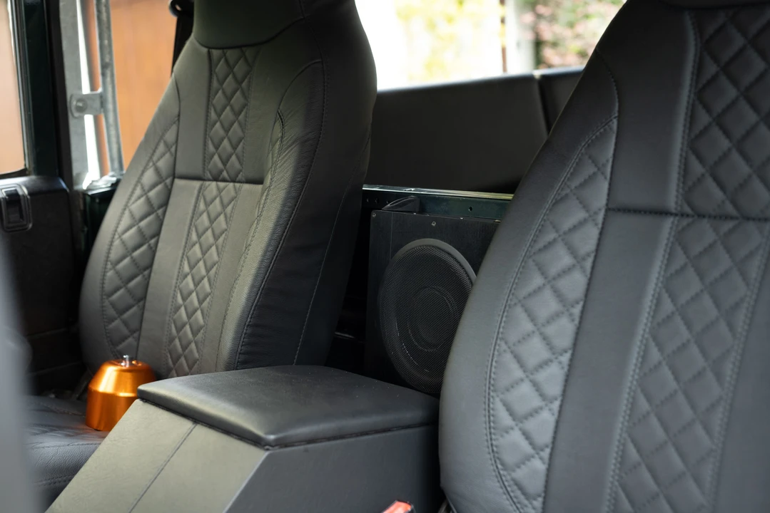 2012 Land Rover Defender 110 - Image 21 of 30