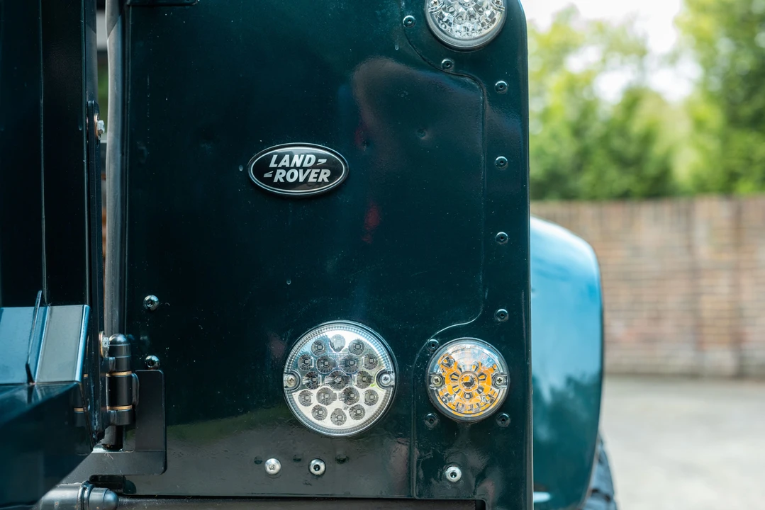 2012 Land Rover Defender 110 - Image 18 of 30