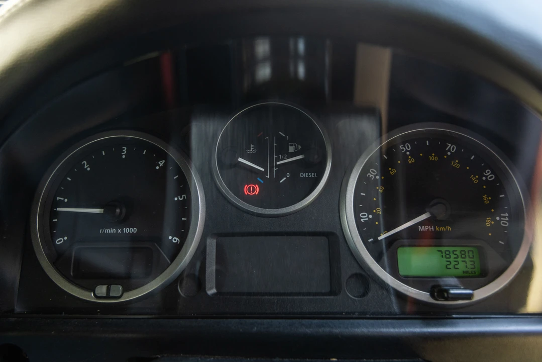 2012 Land Rover Defender 110 - Image 27 of 30