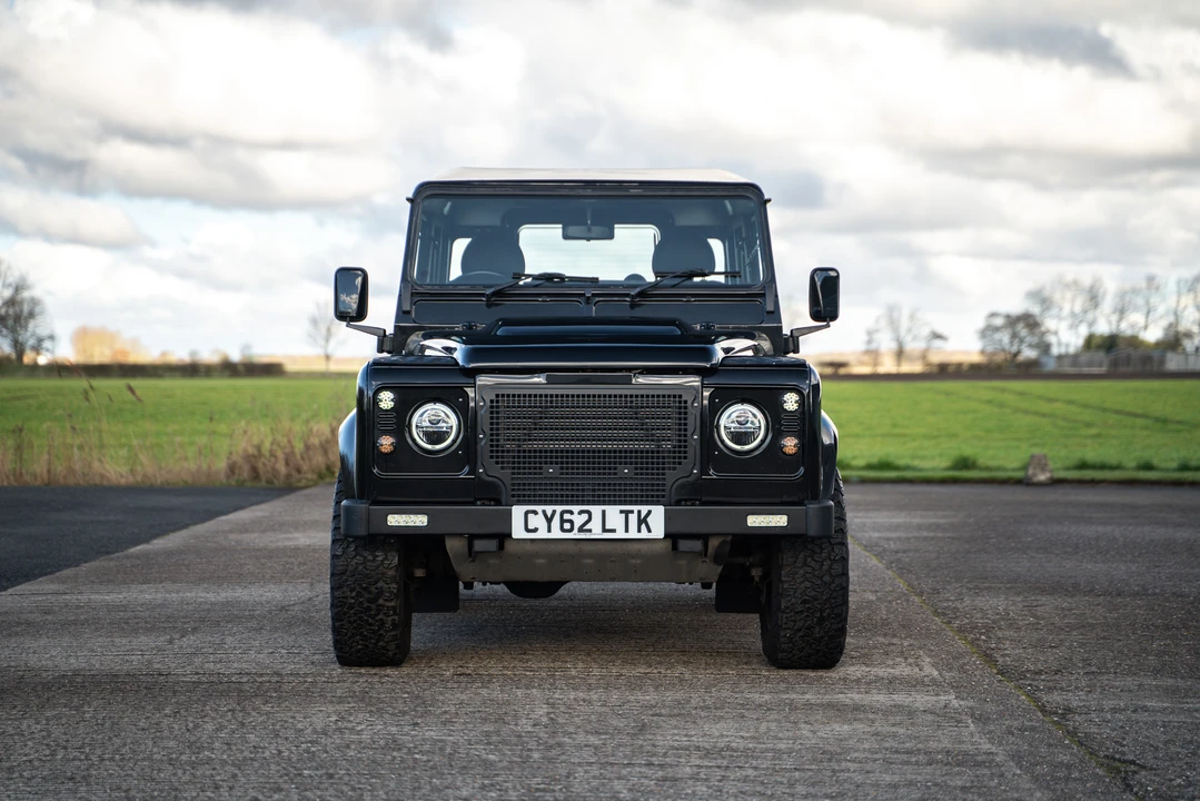 2012 Land Rover Defender 90 - Image 2 of 31