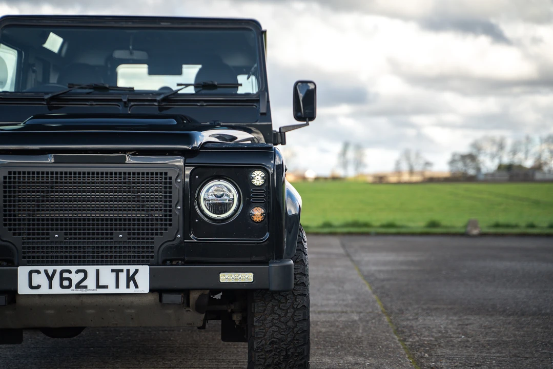 2012 Land Rover Defender 90 - Image 14 of 31
