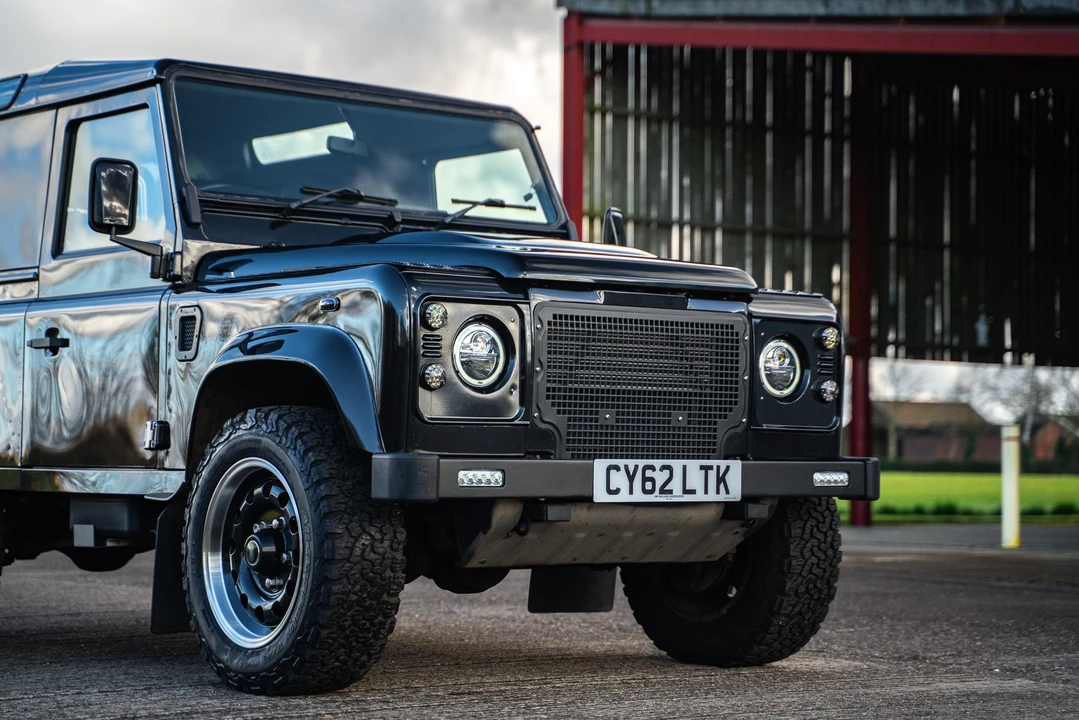 2012 Land Rover Defender 90 - Image 16 of 31