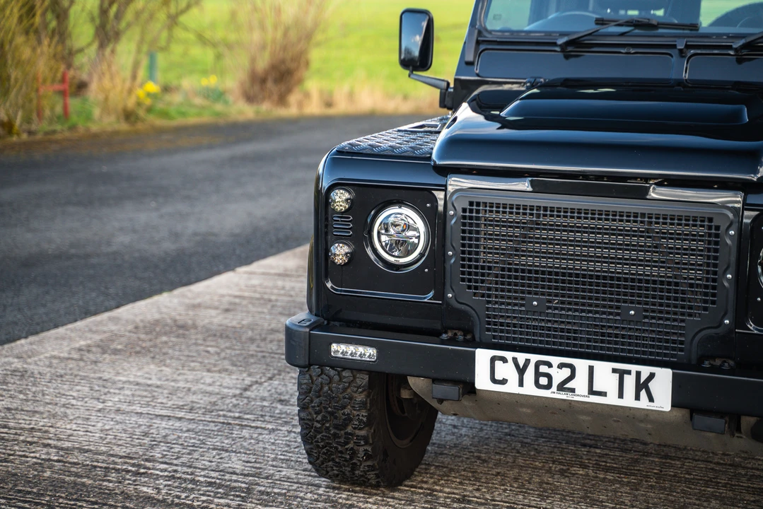 2012 Land Rover Defender 90 - Image 18 of 31