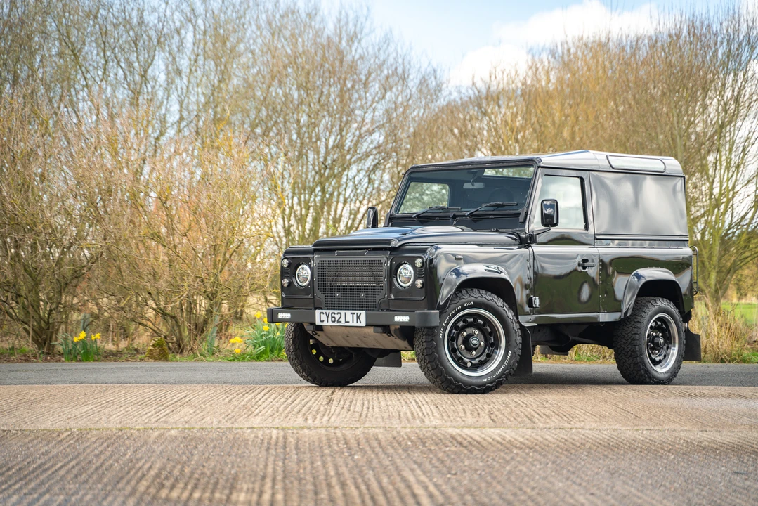2012 Land Rover Defender 90 - Image 10 of 31