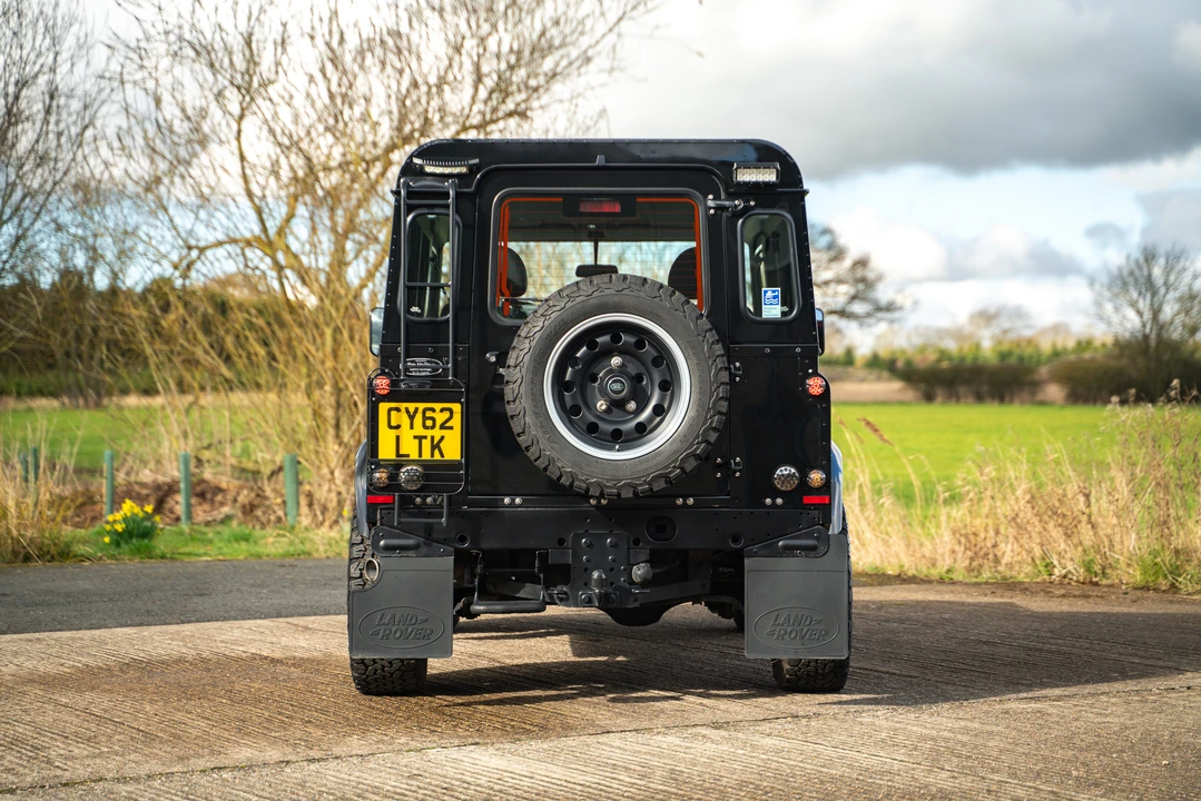 2012 Land Rover Defender 90 - Image 6 of 31
