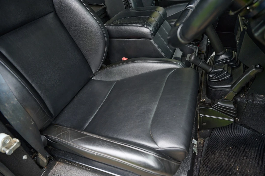 2012 Land Rover Defender 90 - Image 28 of 30